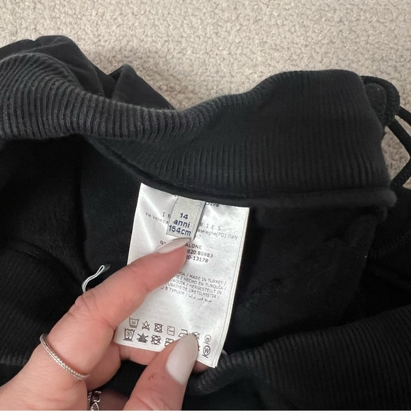 Moncler Joggers - Picture 6 of 10